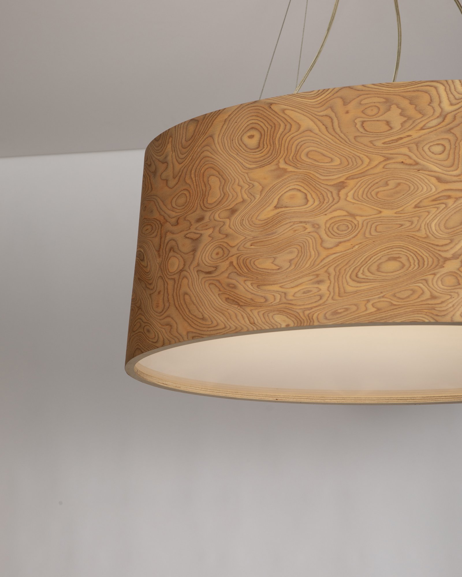 Design Pendelleuchte 90 cm aus Wurzelholz Furnier für große Räume