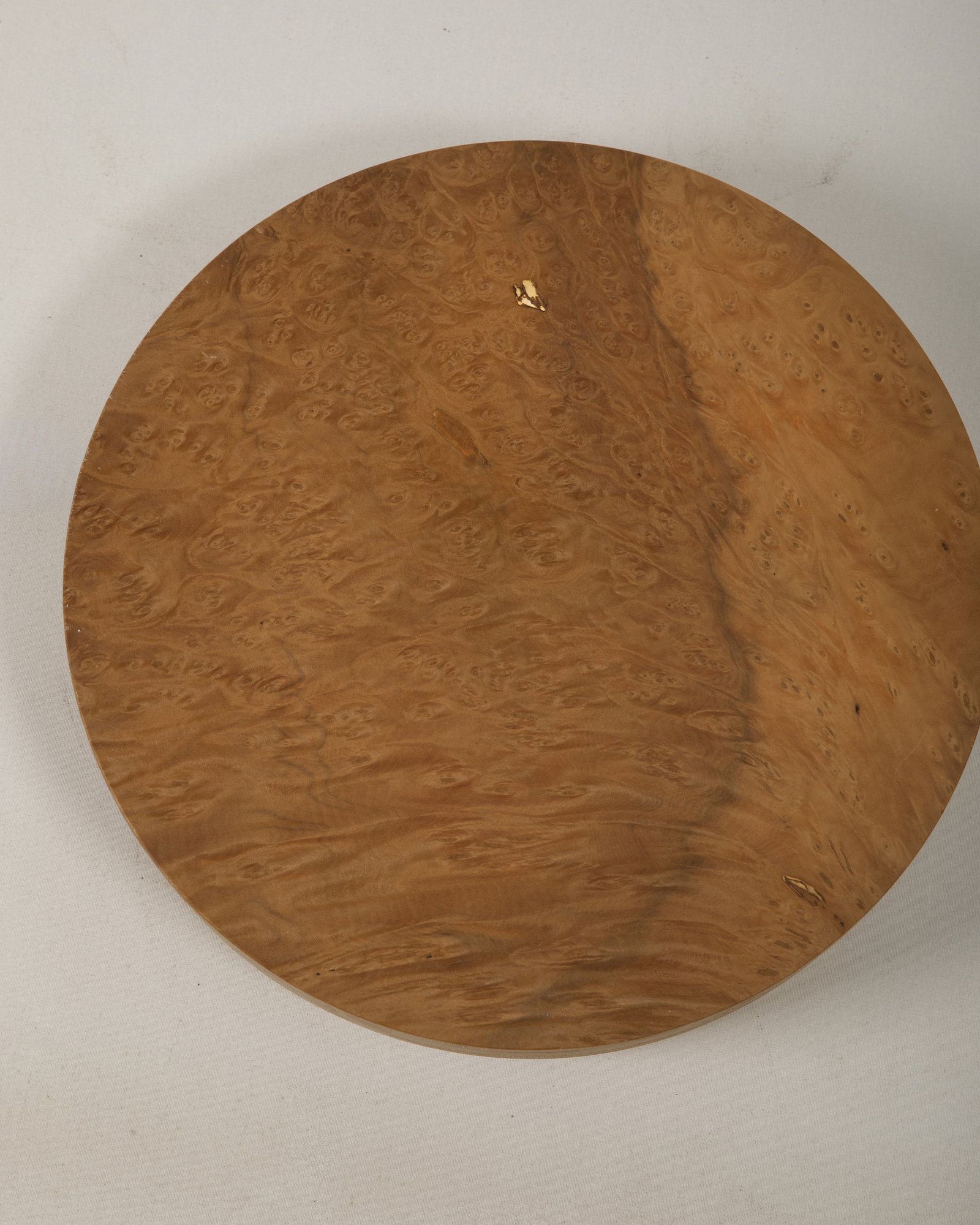 Moderne Holz Wandleuchte Laurel mit indirekter Beleuchtung für Wohnzimmer und Flur