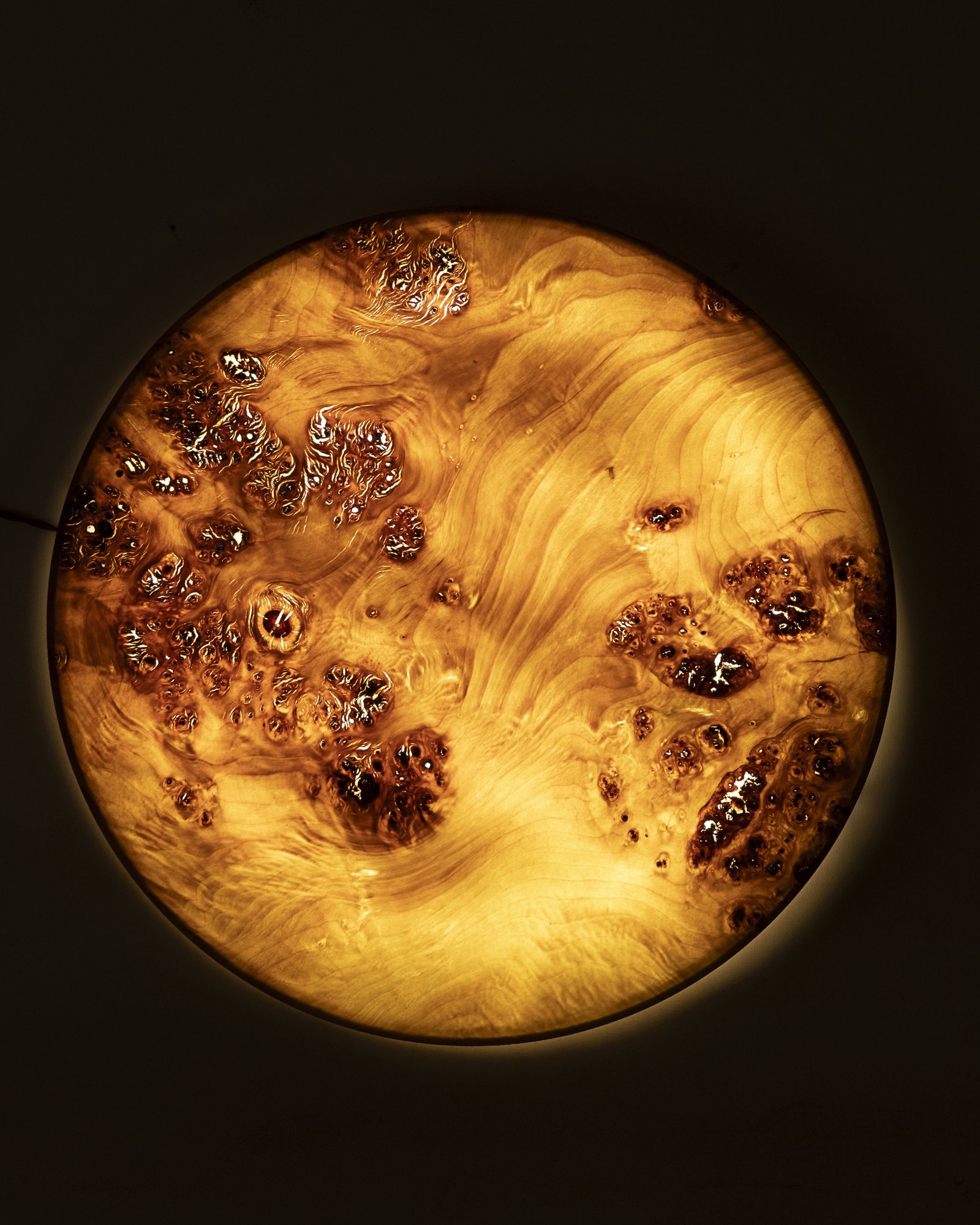 YÖ Mazel Holz Wandleuchte 40 cm aus natürlichem Holzfurnier mit indirektem Licht