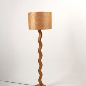 détail texture effet racine lampadaire bois KAARME