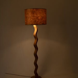 KAARME Stehlampe Wurzelholz Optik