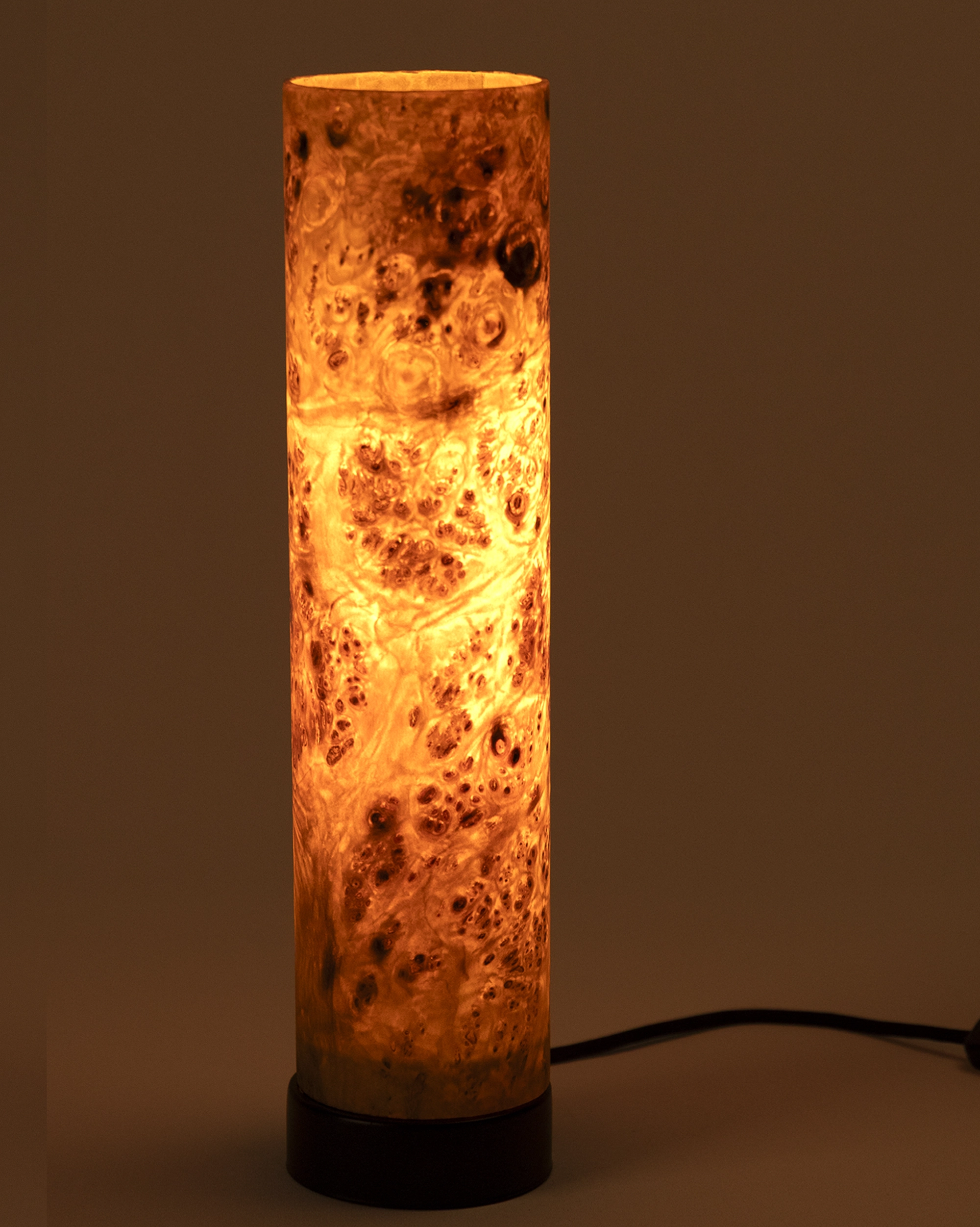 liekki-laurel-holz-tischlampe-40cm