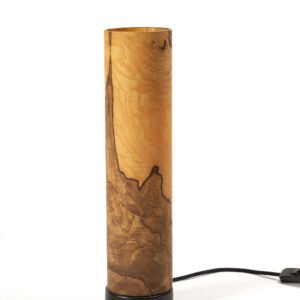 holz tischlampe detail farbiges esche furnier struktur handarbeit