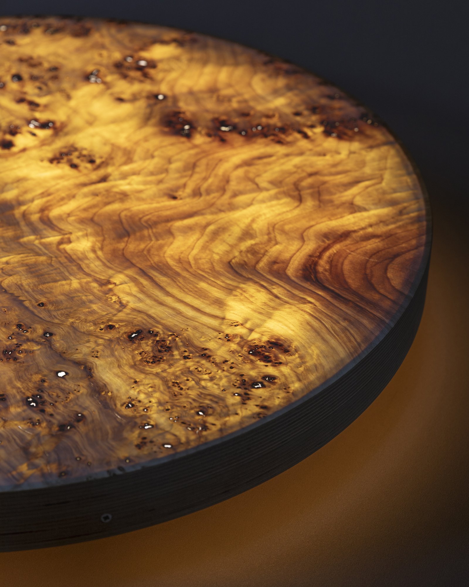 Moderne Holz Wandleuchte Mazel für Wohnzimmer, Flur und Innenräume