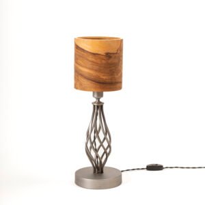 Alternative view of TIKKA Holz Tischlampe – Handgefertigte LED Tischlampe mit Metallkörper & farbigem Esche Furnier