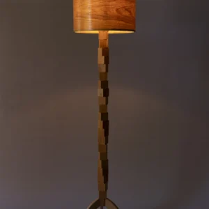juuri-stehlampe-holz-eiche
