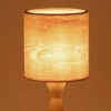Handgefertigte TIKKU Tischlampe aus Kiefer Furnier mit natürlicher Holzstruktur